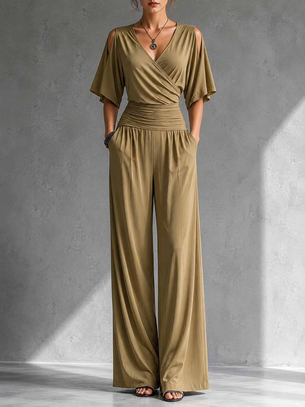 Alia | Conjunto elegante con efecto cruzado y pantalón de pierna ancha